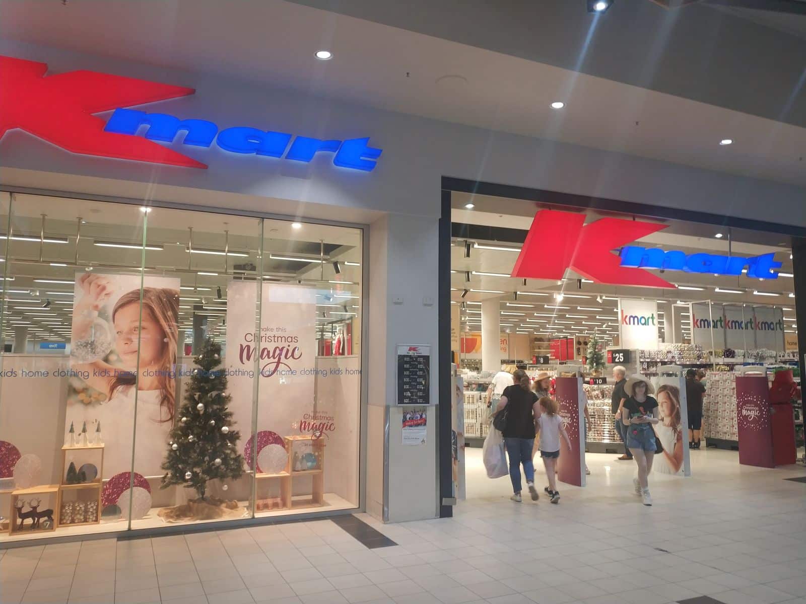 Bayside Shopping Centre Store Trading Hours & Parking Map, Frankston