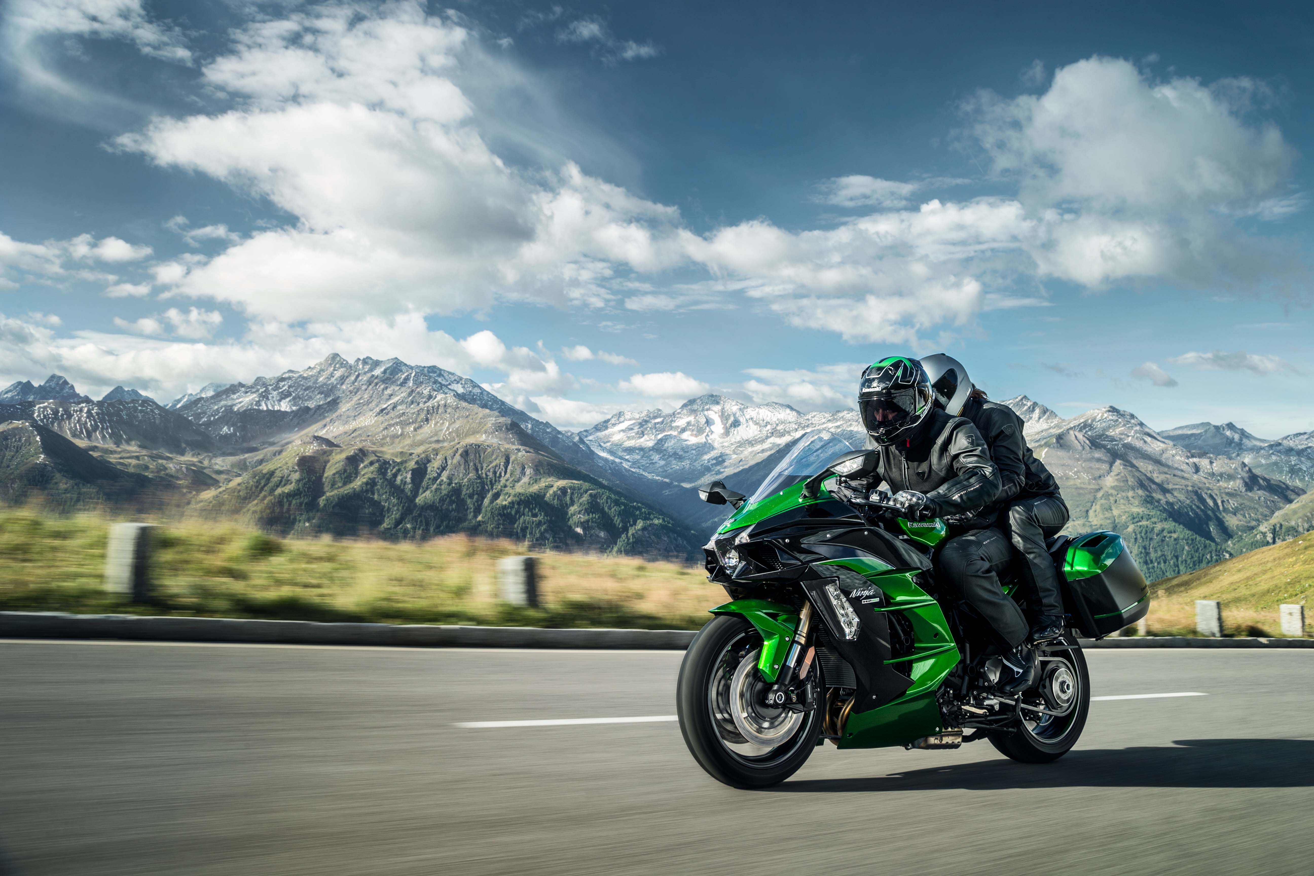 Supercharger chega à linha sport touring com Kawasaki Ninja H2 SX SE