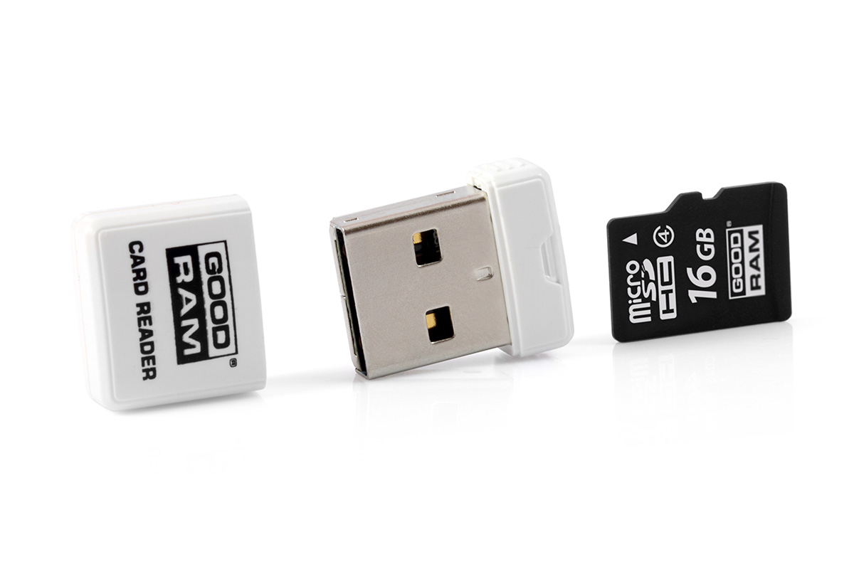 GOODRAM Card Reader small and functional. MEMORY4YOU B2B