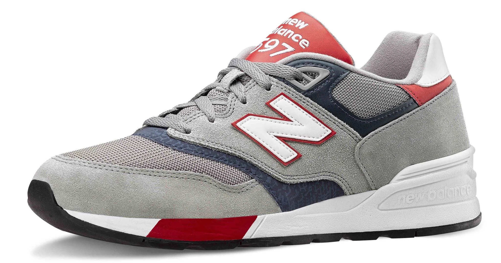 Sneakers uomo ecco le nuove di adidas Originals, Diadora, New Balance e