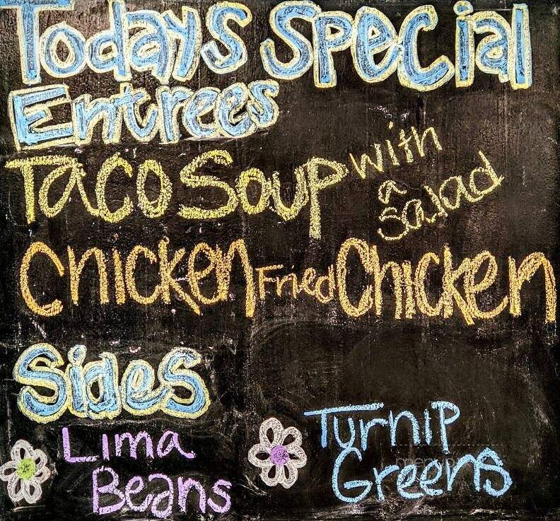 Online Menu of Daisy's Diner, Riverside, TX