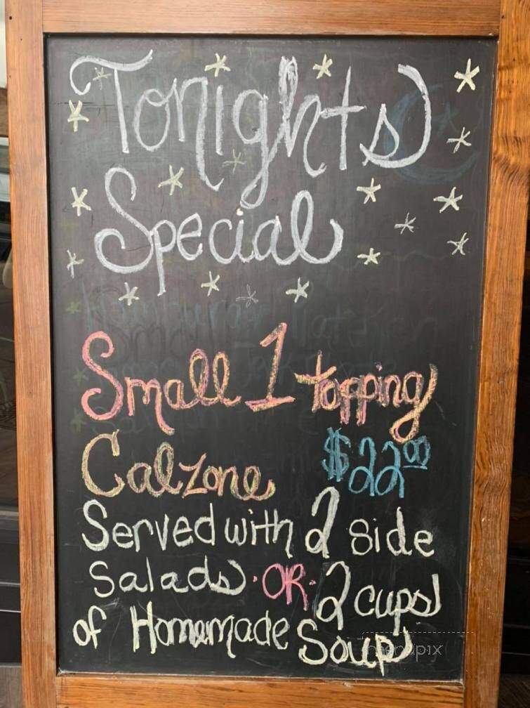 Online Menu of Court Street Grill, Lincolnton, NC