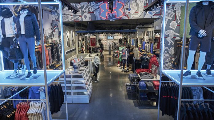 'Under Armour' inaugura flagship store no Canadá Mercado&Consumo