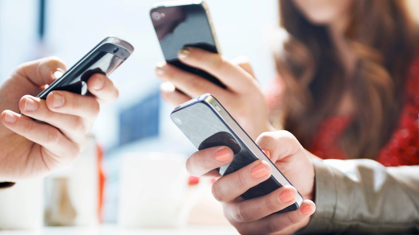 Como o uso intensivo do celular no perÃodo de isolamento deverá