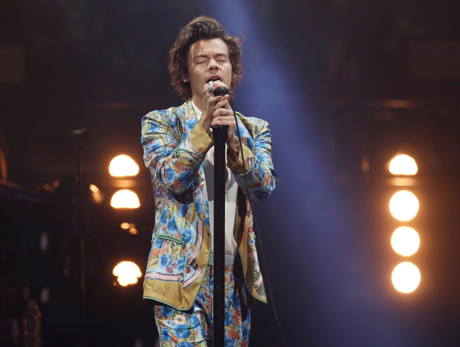Review Harry Styles finds direction in return to Bay Area