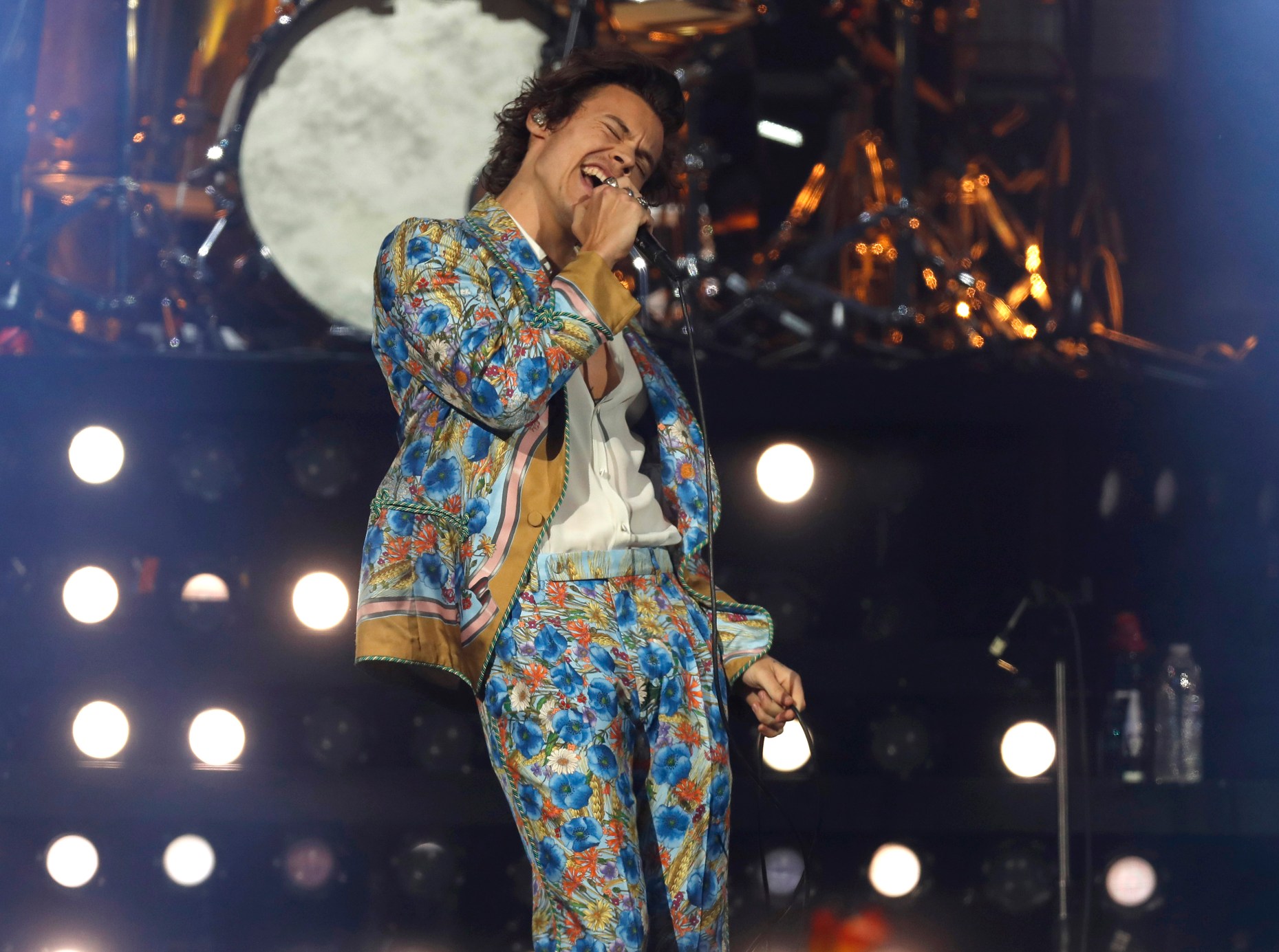 Review Harry Styles finds direction in return to Bay Area
