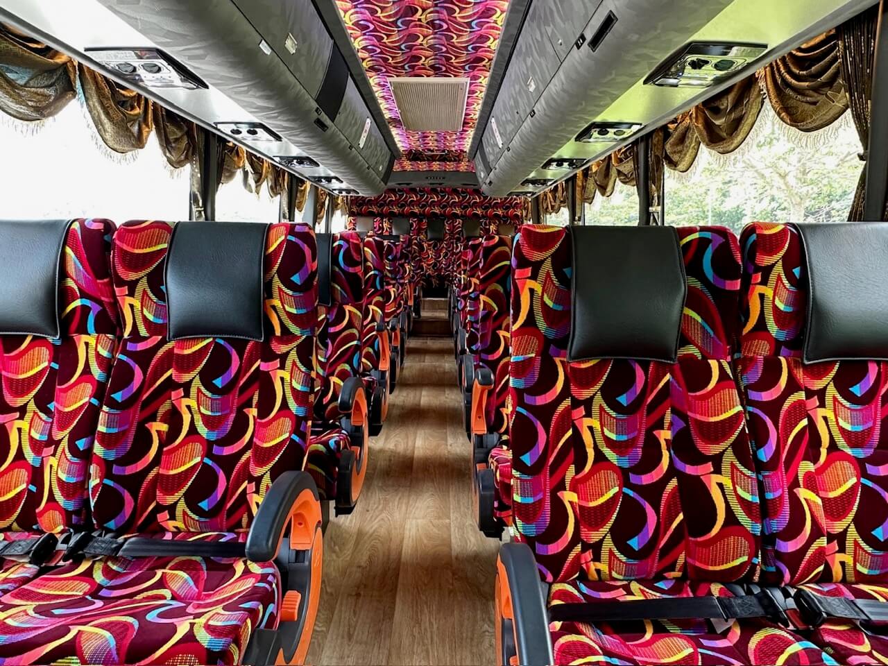 33 Seater Coach Merryworld Holidays & Limousine Sdn Bhd