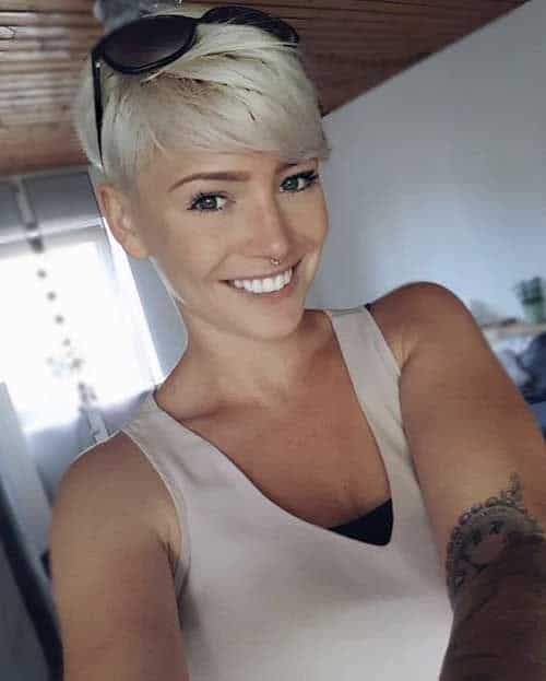 Coupe Garconne Decoiffe Coupe Courte Femme 2020 Tendance Coiffures