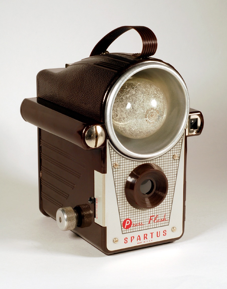 Vintage Kodak Yashica Flash Cubes Lens Camera....retro. photo prop