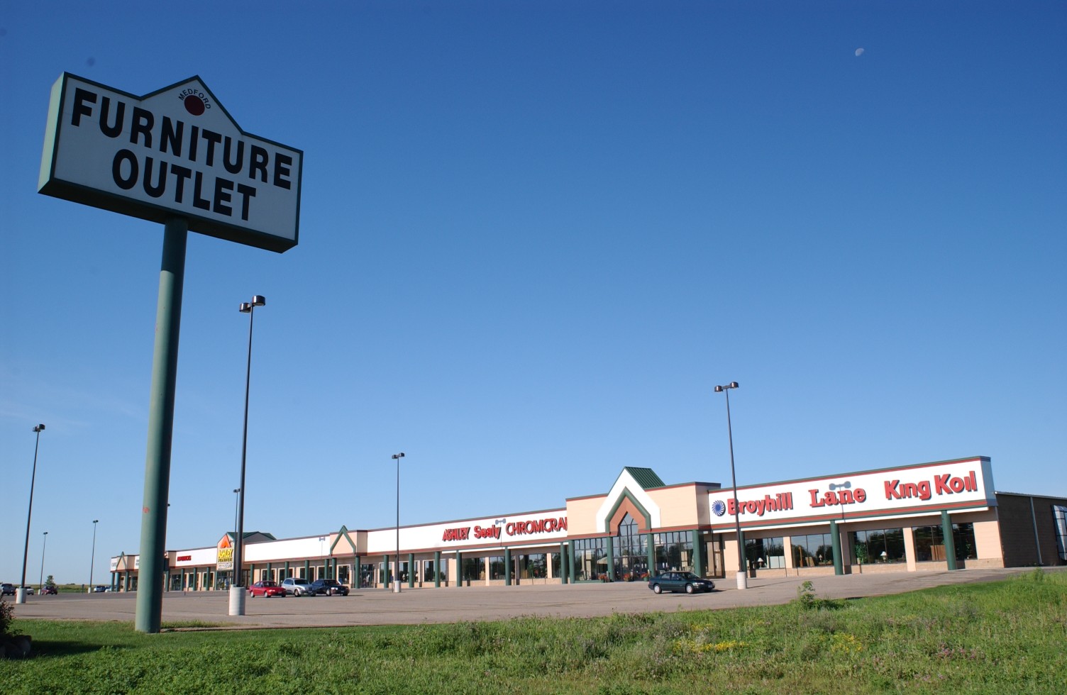 Medford Furniture Outlet MetCon Companies