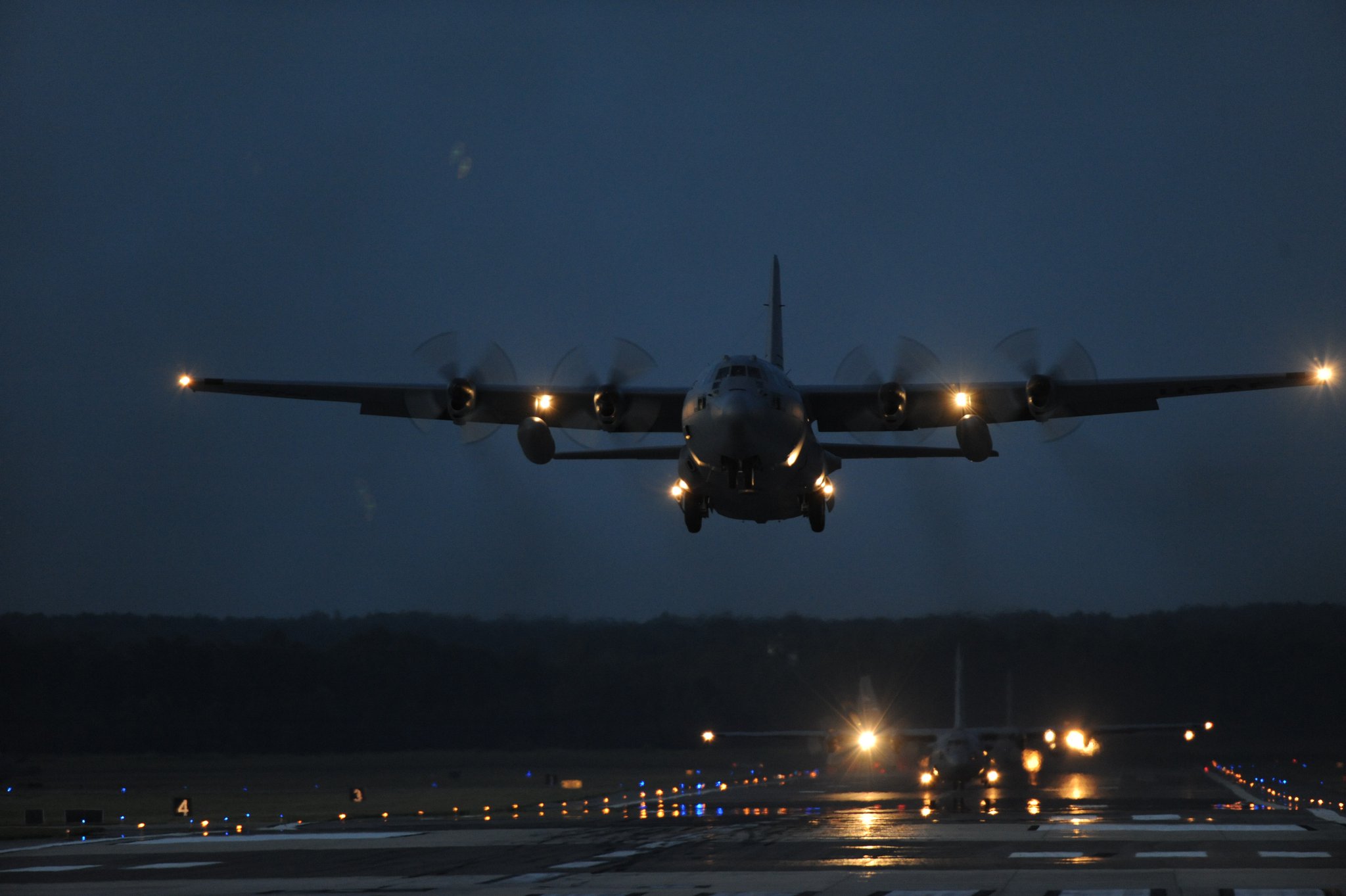 Landing Lights фото в формате jpeg, основная коллекция находится тут