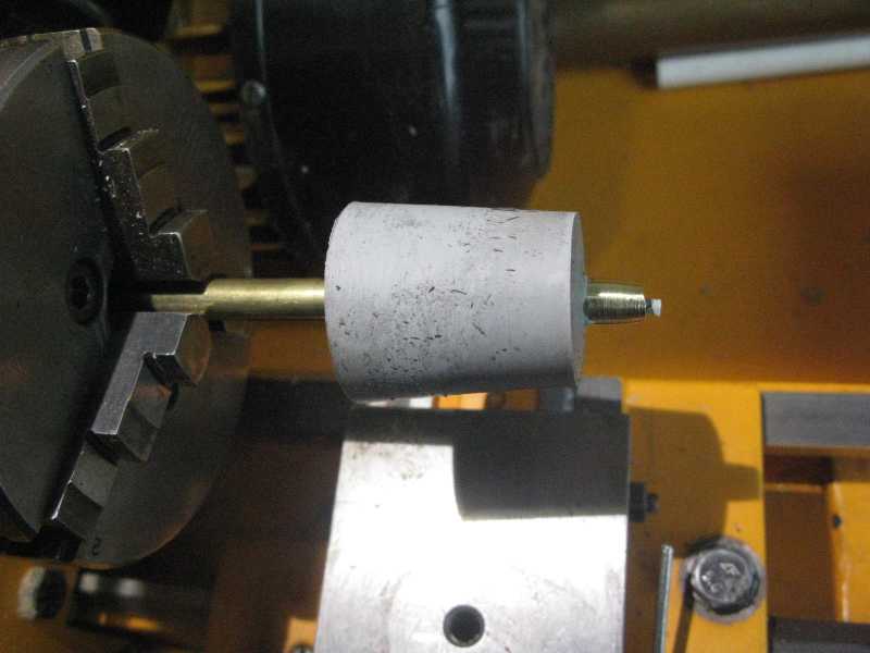 Drilling rubber / silicone stoppers