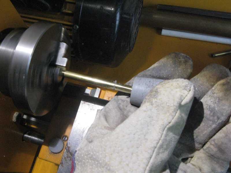 Drilling rubber / silicone stoppers