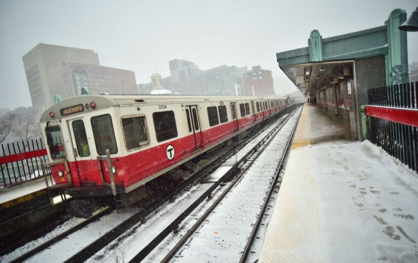 Boston rail officials cite improved performance; commuters Boston rail officials cite improved performance; commuters