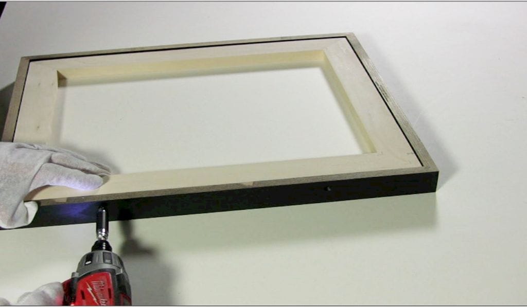 HOW TO VIDEO ATTACHING STRAINERS IN FINE ART GALLERY FRAMES I