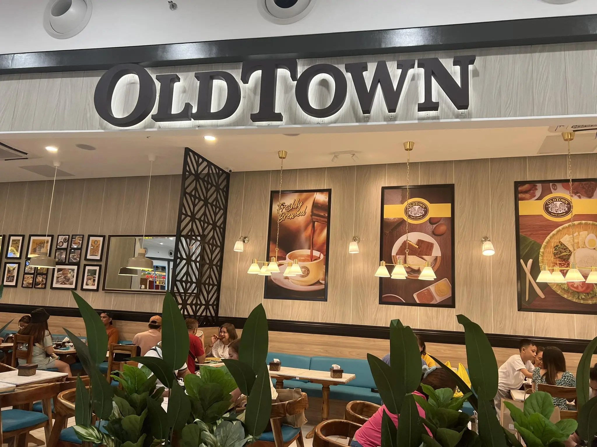 Old Town White Coffee Opens at SM City Grand Central