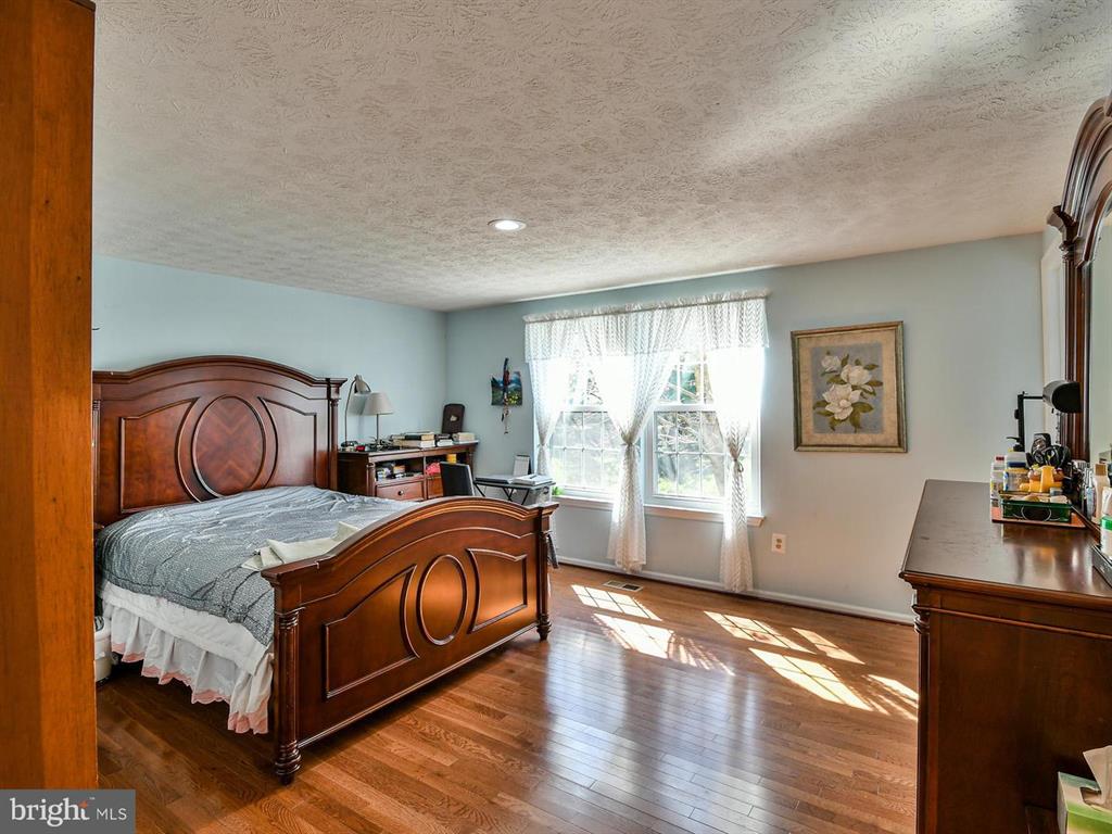 8531 Wheatfield WayEllicott City, MD 21043 Metro Homes DMV Real Estate
