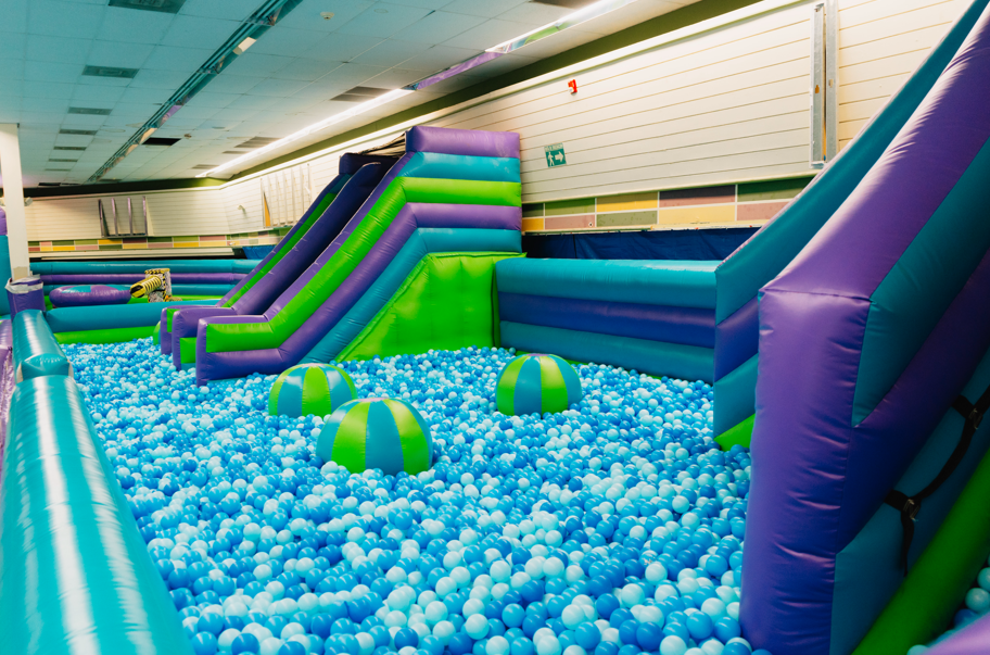 JUMP UP Video Juegos, Trampolines y Brincolinas