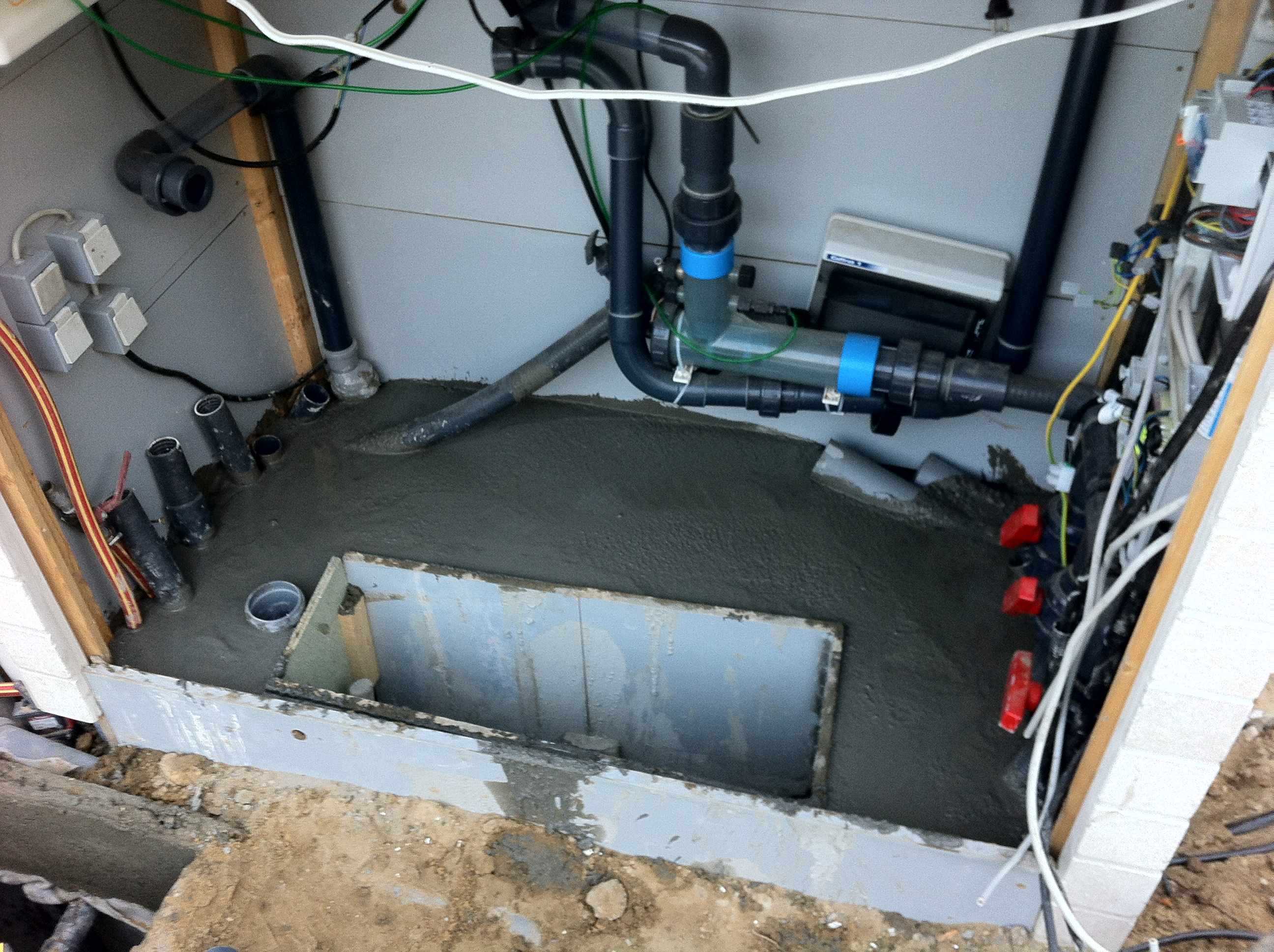 Pool technikschacht belüftung Klimaanlage und Heizung zu Hause