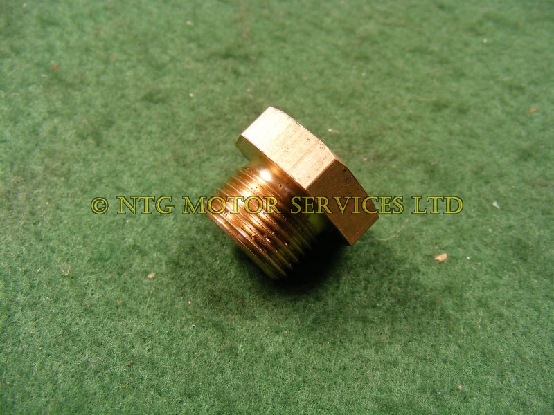 AEK122 Drain Plug Fuel Tank