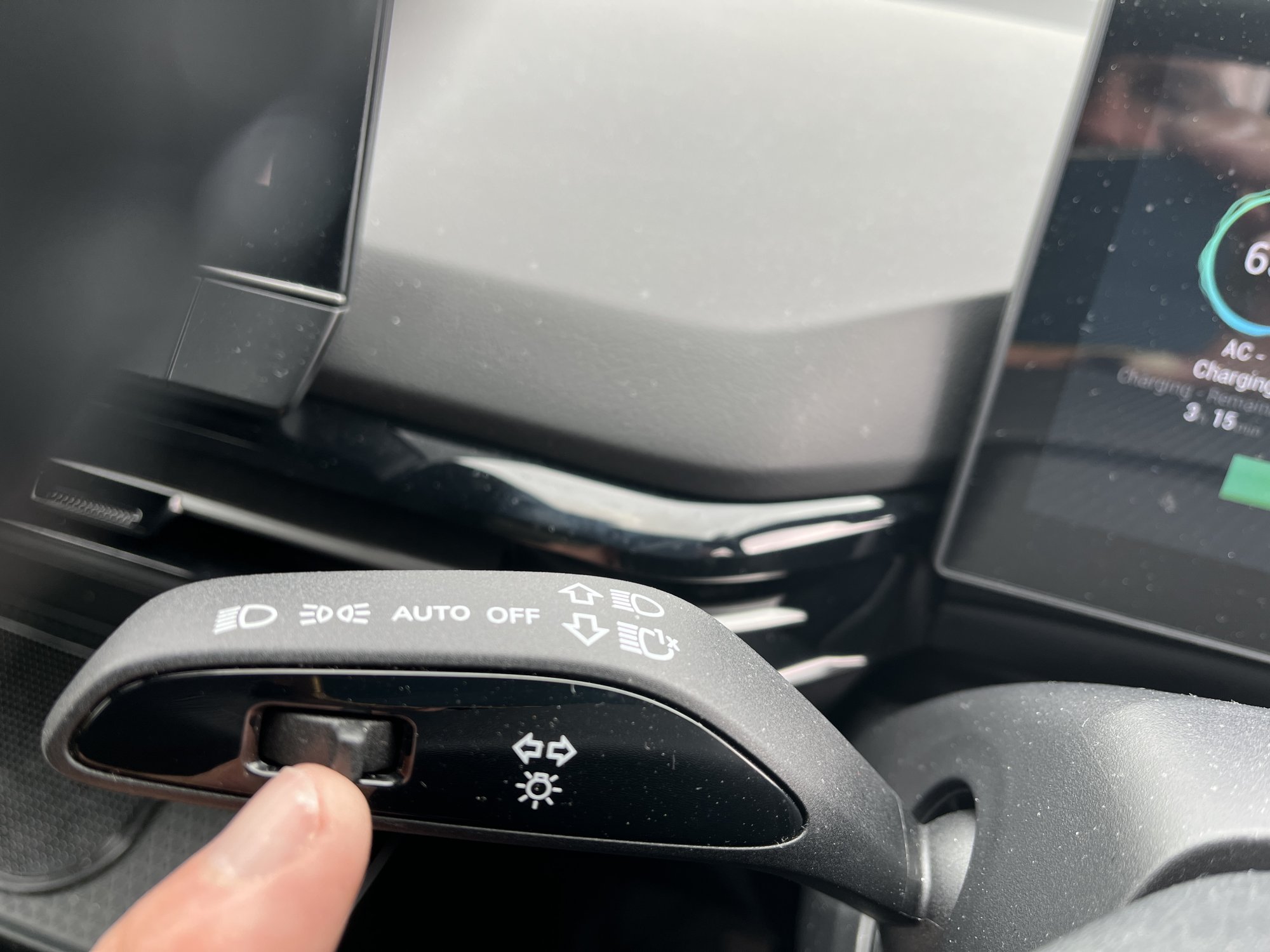 Checking the State of charging on the MG4 | MG EVs electric cars