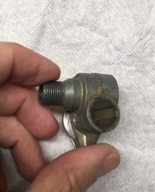 Car & Truck Parts MOTORS MG MGB TRANSMISSION SPEEDOMETER CABLE ANGLE