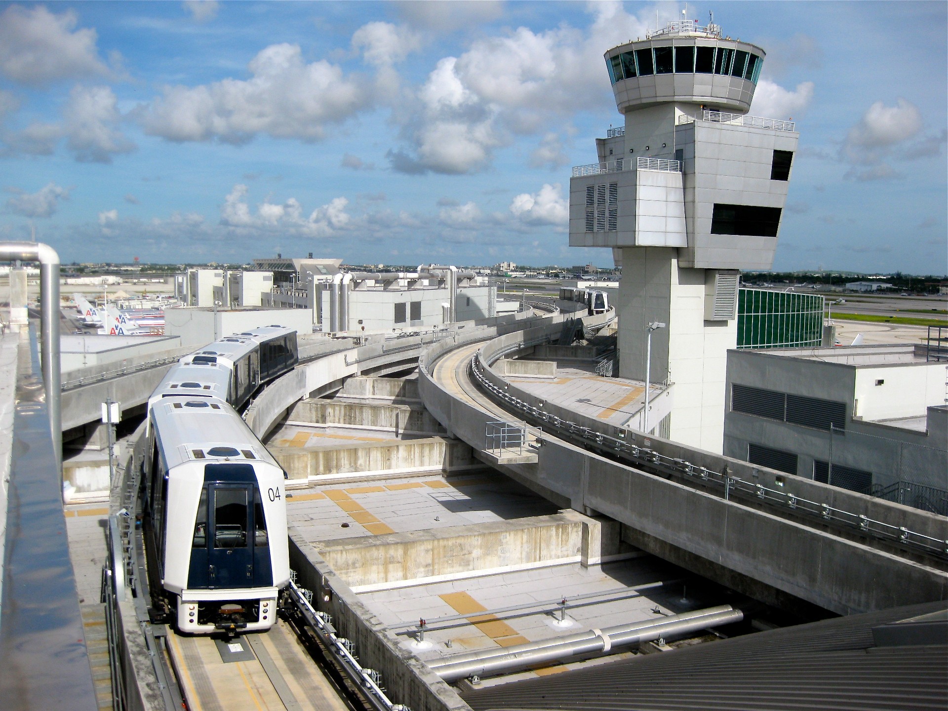 Crystal Mover Services, Inc. Miami International Airport（SkyTrain）