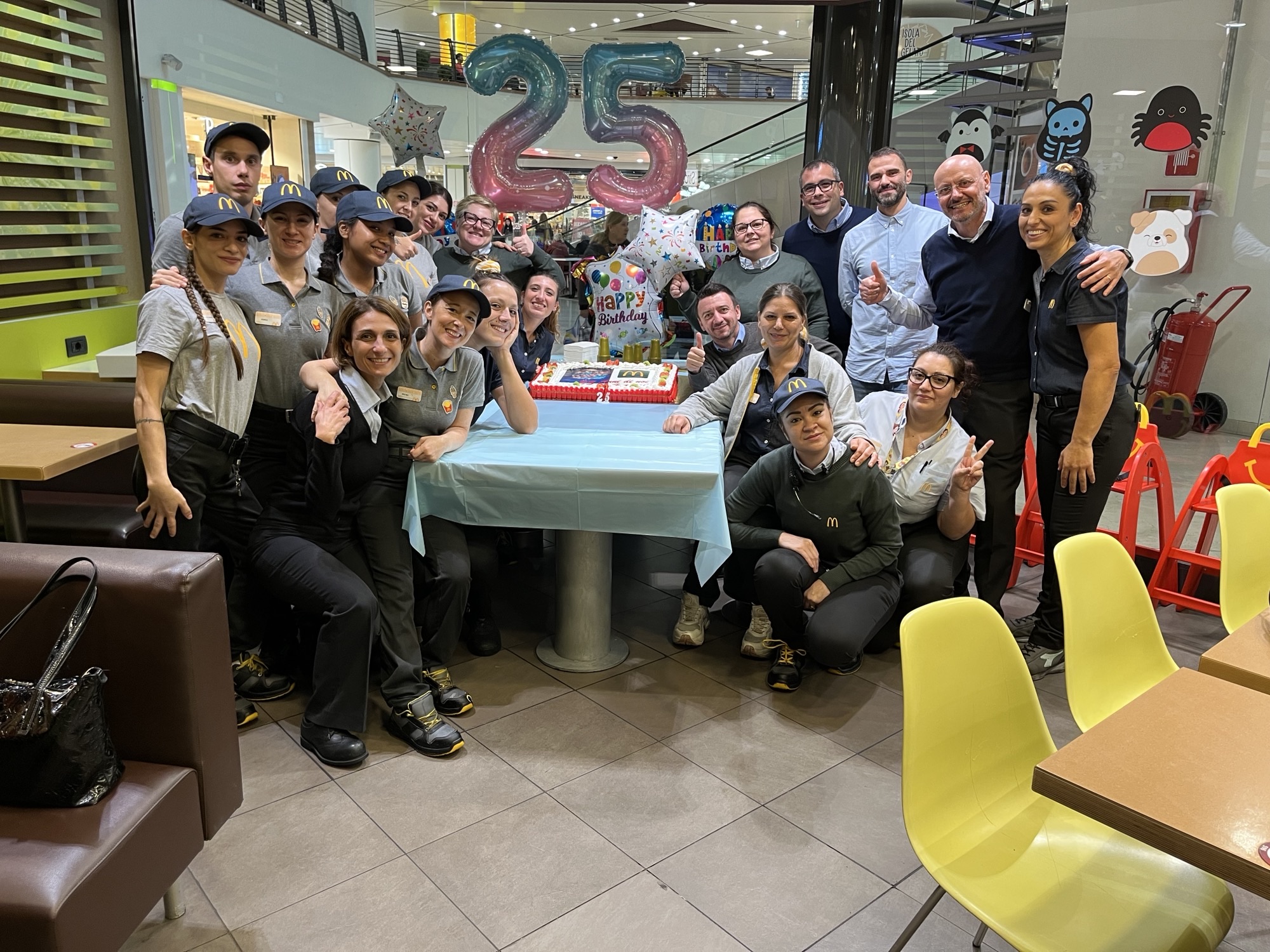 Il ristorante McDonald’s di Novate Milanese compie 25 anni MI