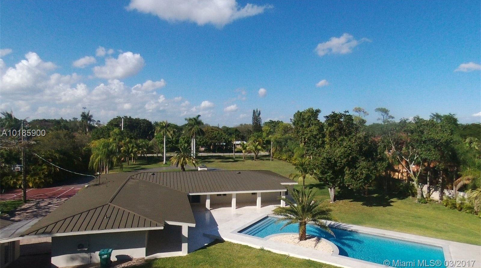 Former Miami Home of OJ Simpson Gets A Fresh Start