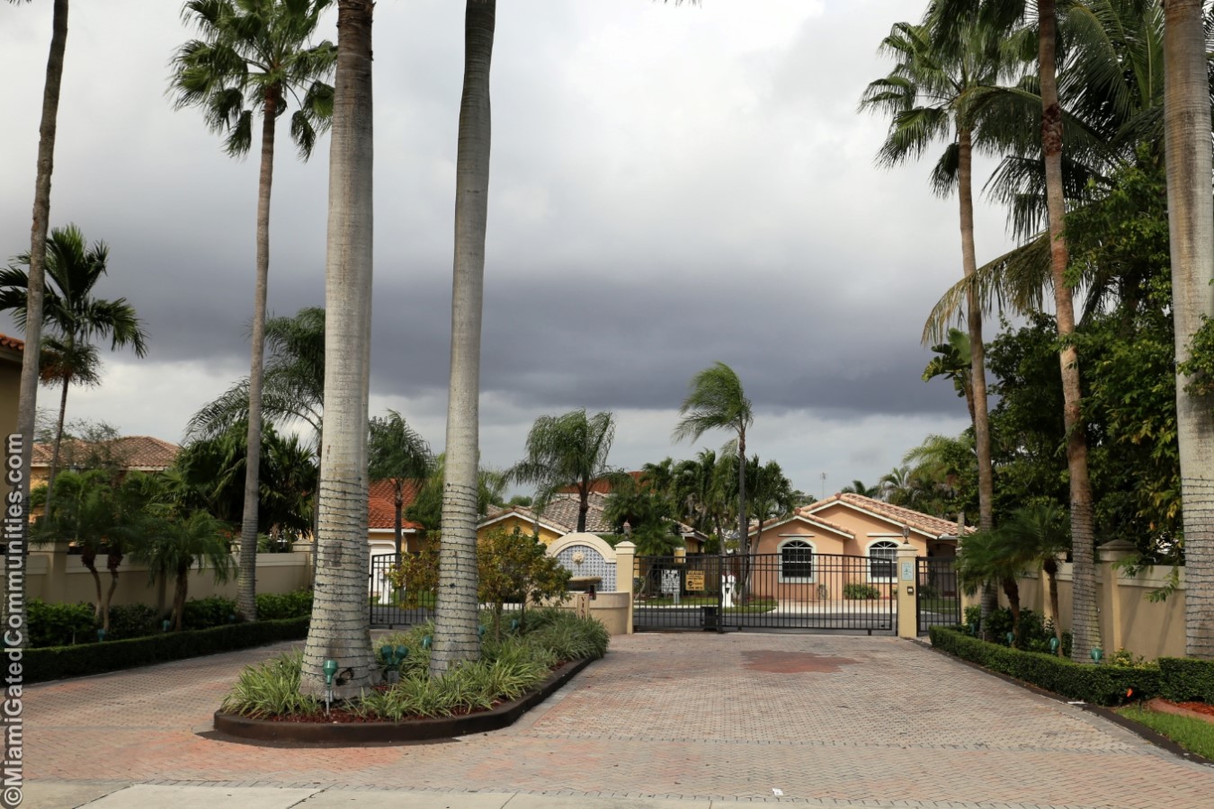 Miami Gated Communities Miami Realtors, buying Coral Gables homes, selling Coral Gables homes