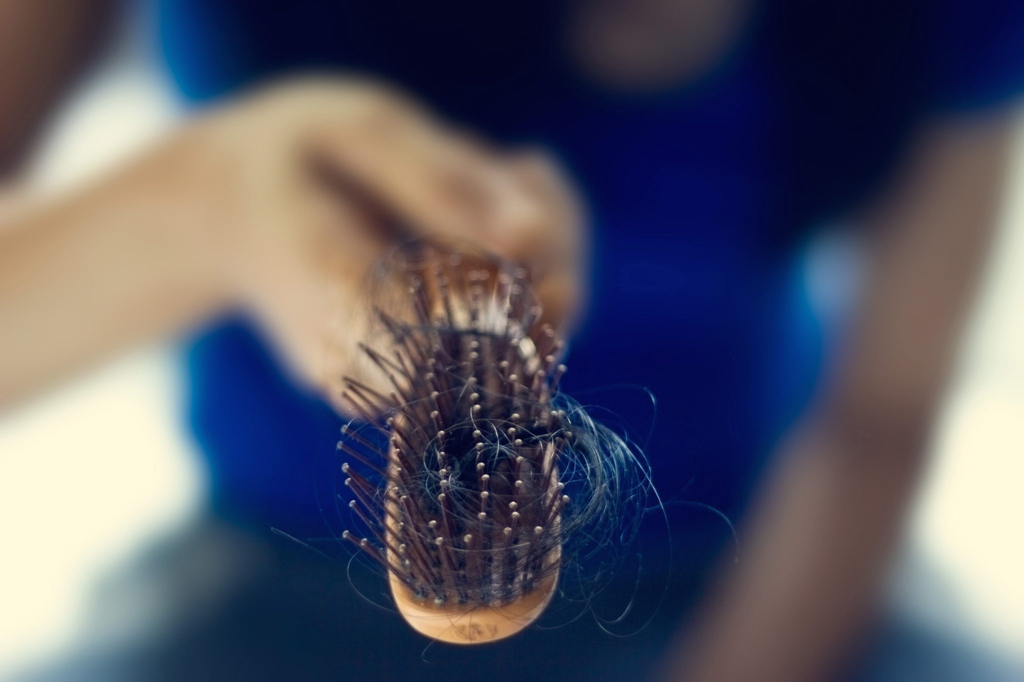 What’s the Best Hairbrush for Thinning Locks? Miami Hair Institute