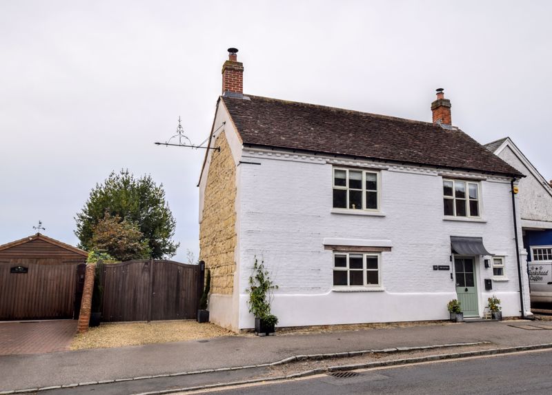 Houses And Properties For Sale In Aylesbury Michael Anthony Estate Agents