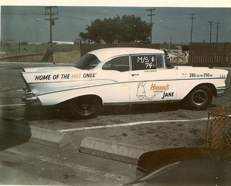 Jane and Wilson, Crang Plaza, Downsview