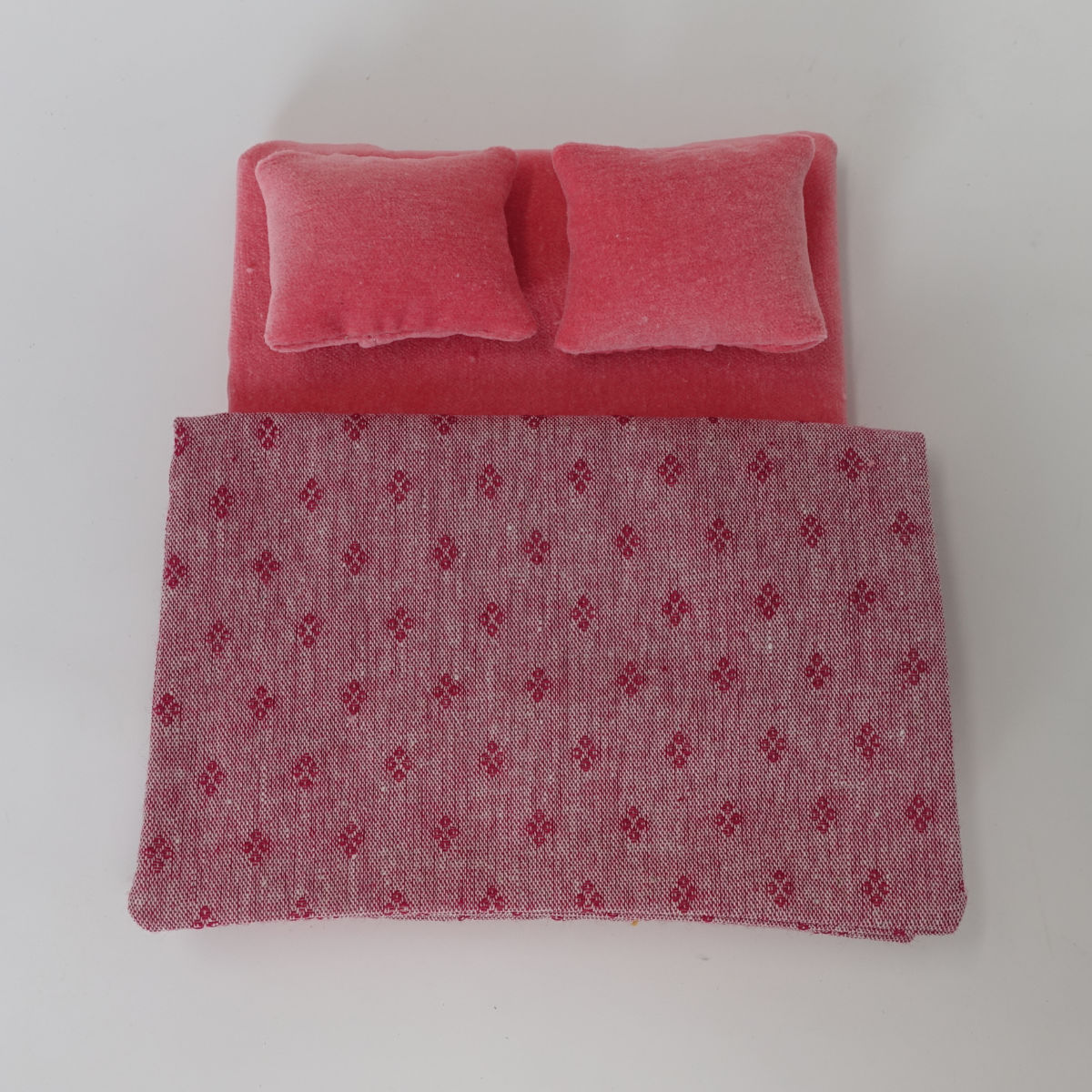 Dolls House mattress and duvet set Micro Miniatures