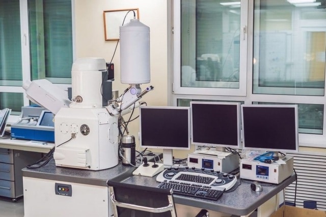 How Much Does An Electron Microscope Cost? » Microscope Club