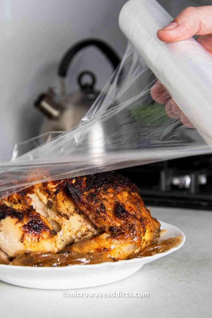 Can You Microwave Seran Wrap/Plastic Wrap? » Microwave Addicts