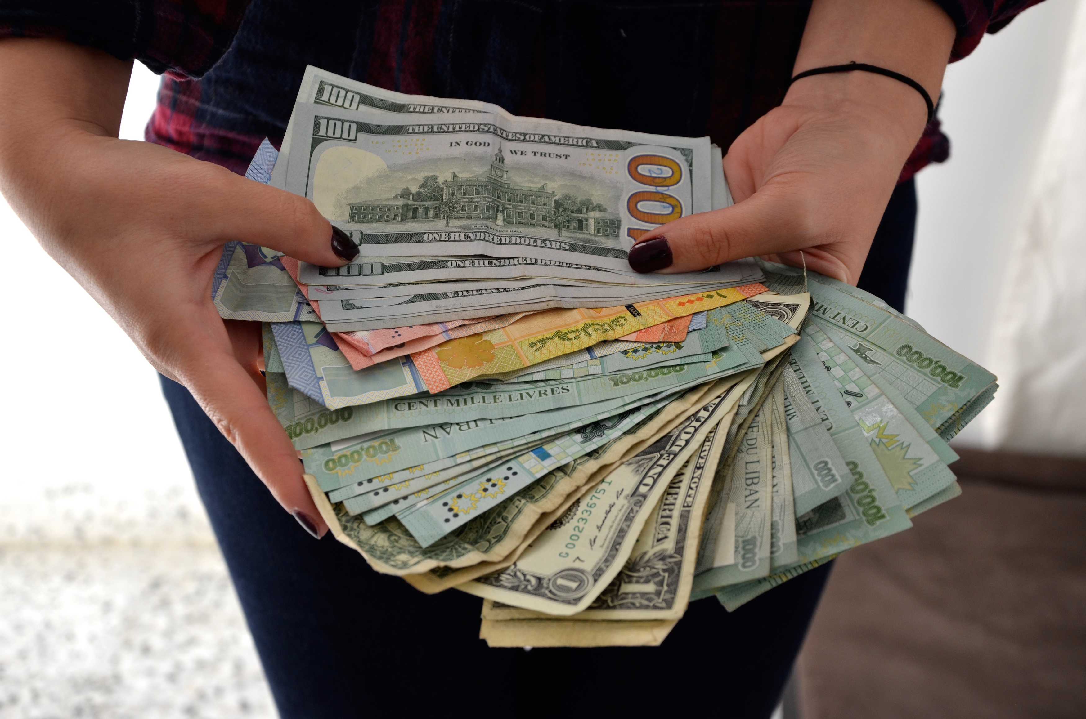 Show me the money! No bank accounts for Syrians in Lebanon