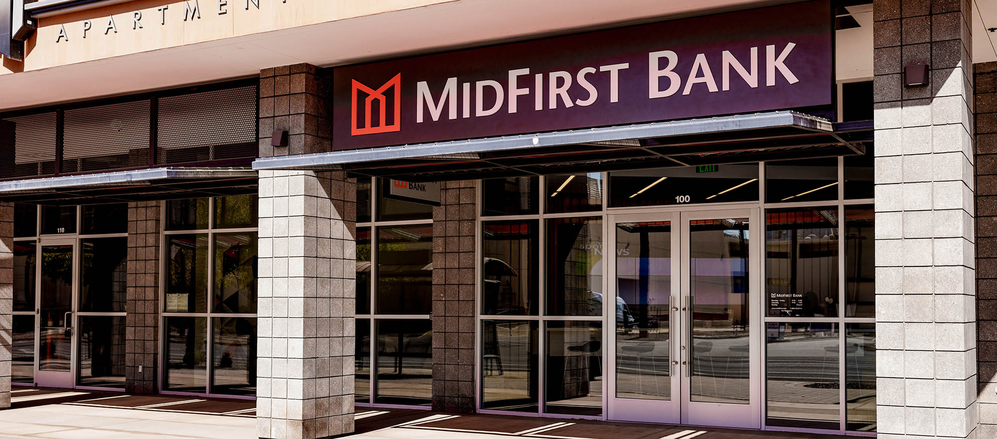 Phoenix, AZ Banking 4th St