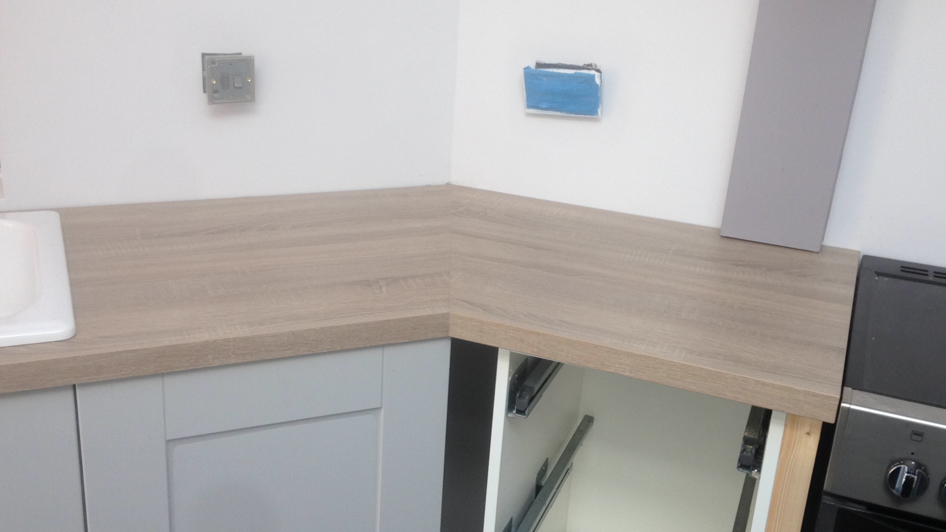 Midland Worktop Fitters Wren laminate worktops