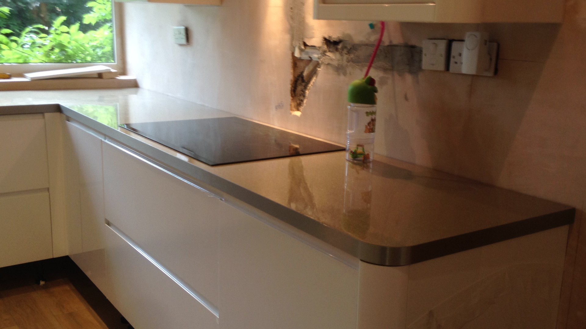 Midland Worktop Fitters Wren laminate worktops