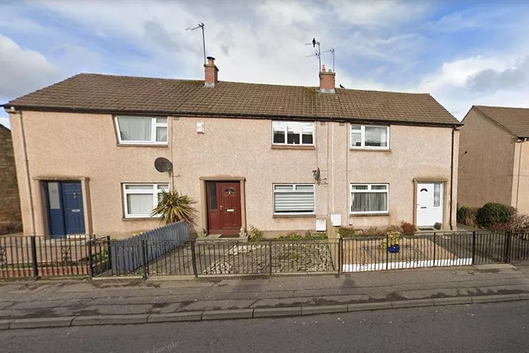 Short driveway gets go ahead with warning Midlothian View