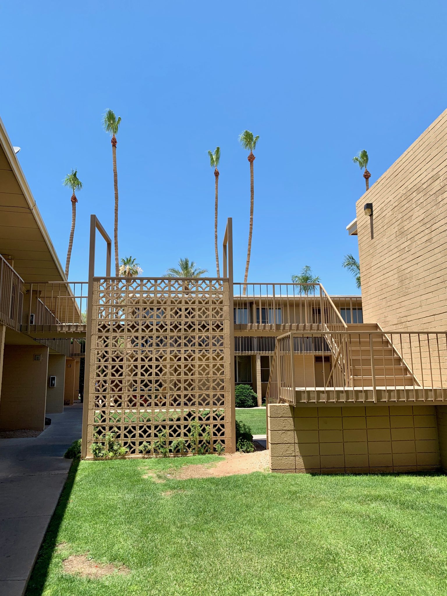 La Cresenta Apartments Tempe Mid Mod Phoenix