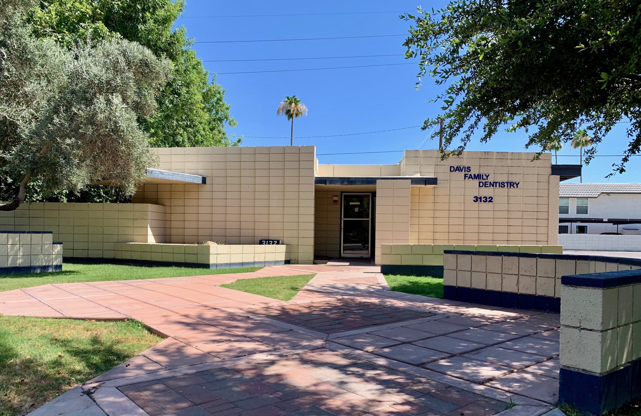 Davis Family Dentistry Mid Mod Phoenix