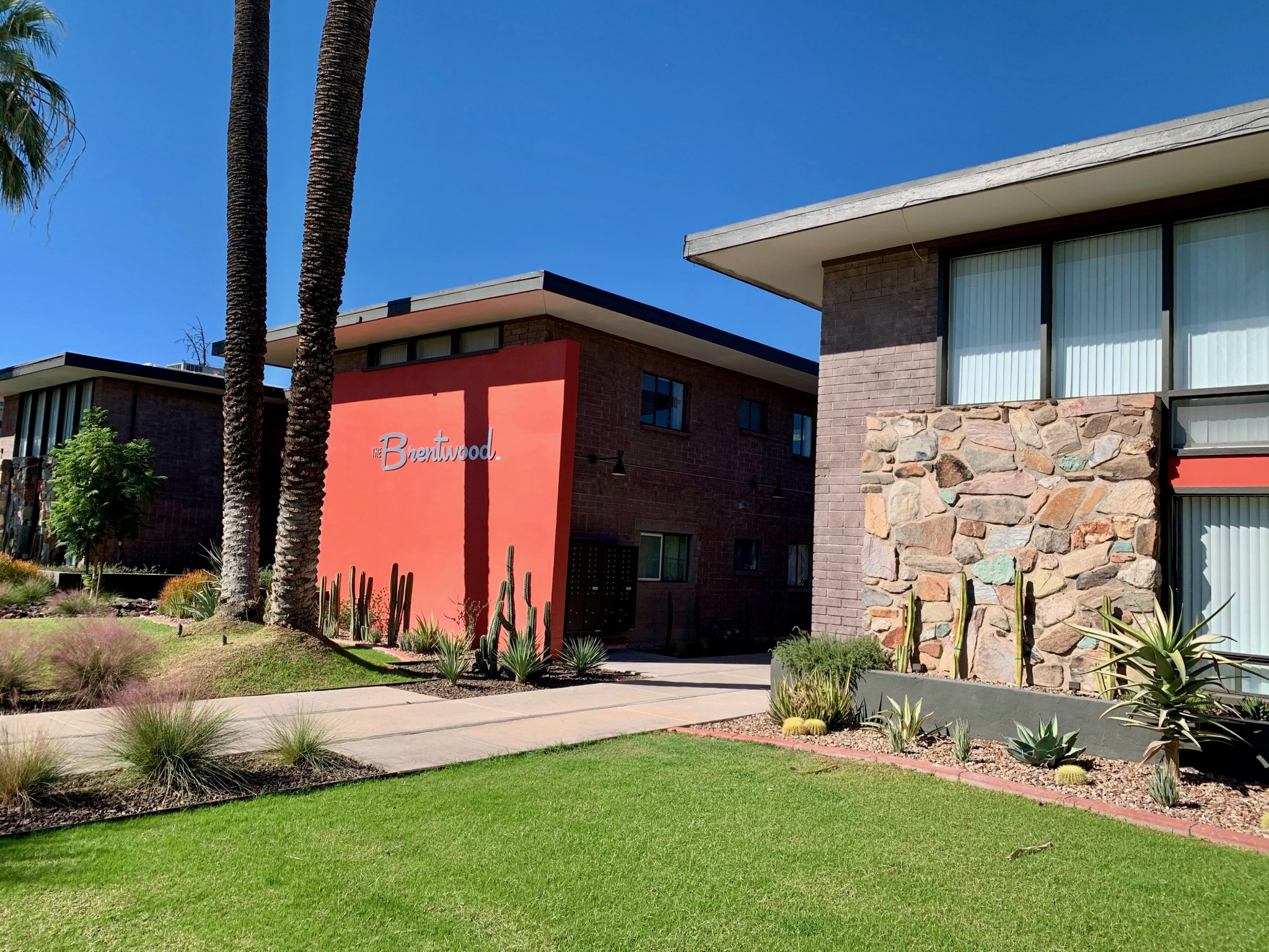 The Brentwood Apartments North Central Mid Mod Phoenix