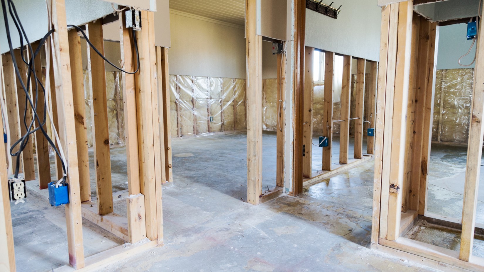 7 Critical Tips for Professional Water Damage Restoration in Kansas