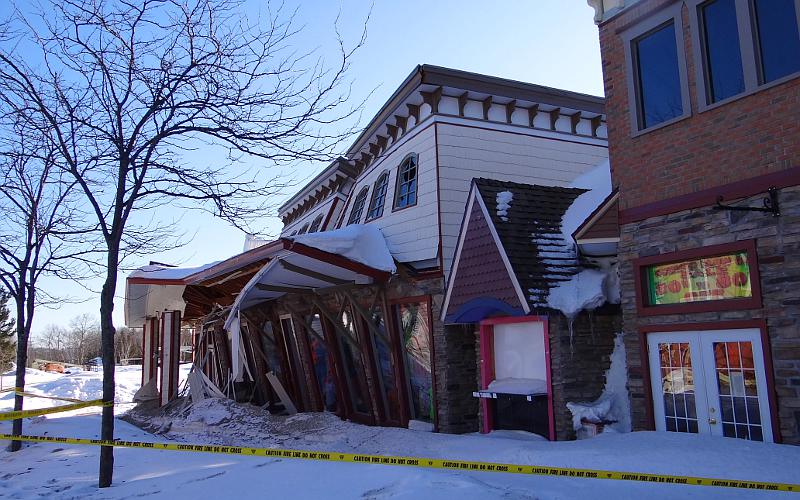 Roof Collapse at the Mackinaw Crossings in Mackinaw City