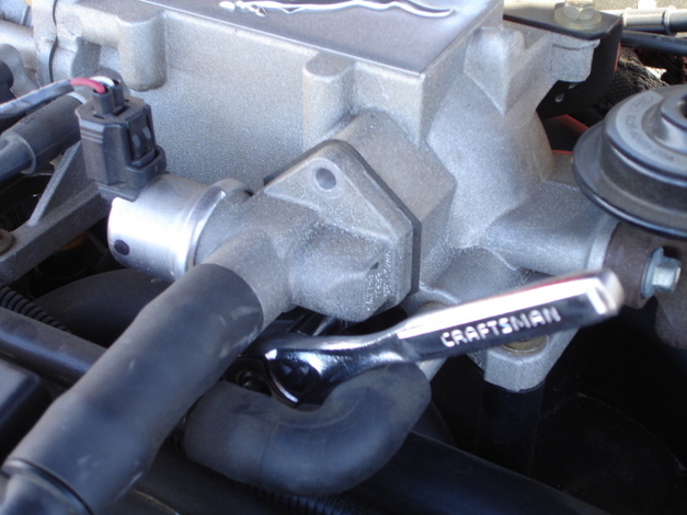 How to Install an Upper Intake Plenum on your Mustang