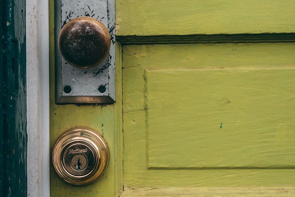 How to pick a door lock that fits interior and exterior of your office?