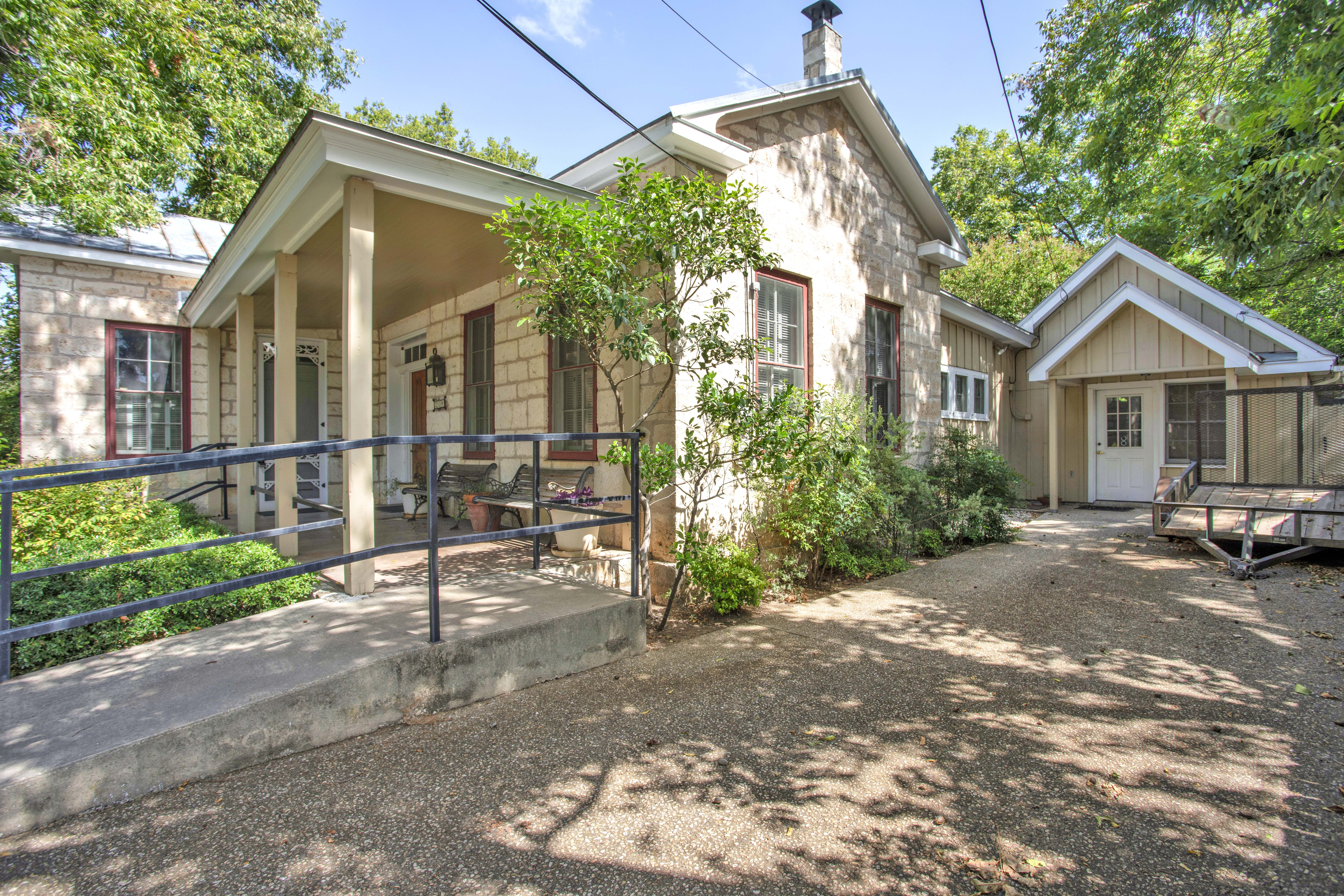204 W Schubert St Fredericksburg TX Photo Gallery • Fredericksburg TX Real Estate Homes and