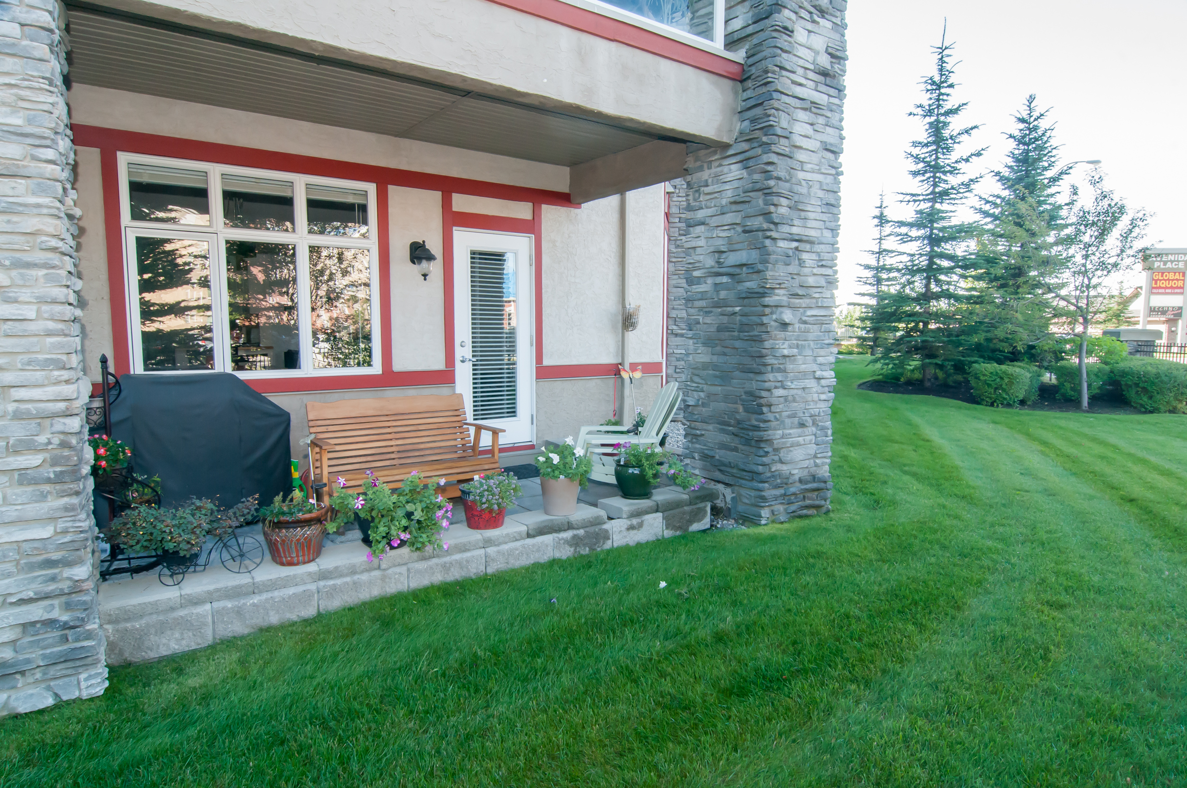 2105 Lake Fraser Green SE, Calgary Property Listing